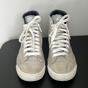 Nike blazers size 7.5